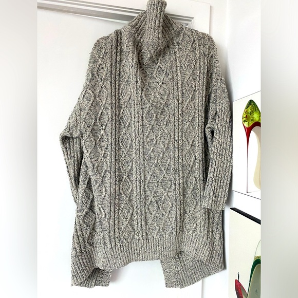 Design Lab Wrap Cardigan - Picture 2 of 5